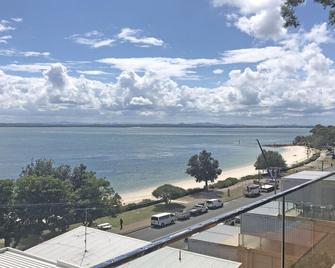 Classic View 1' , 49 Victoria Parade - panoramic water views, aircon, free WIFI - Nelson Bay - Balkón