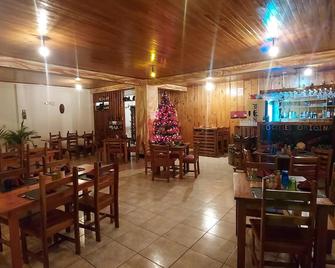 Alisson Hotel y Restaurant - 蒙特沃德 - 餐廳