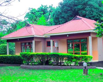 Mikumi Resort And Safari Hotel - Mikumi - Edificio