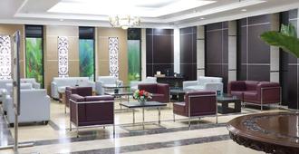 Grand Victoria Hotel - Samarinda - Lounge