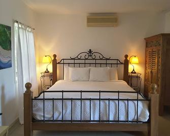 Nature lovers who like walking, fishing, bird watching, BBQing - Saint John's - Chambre