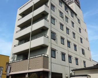 Hotel Route-Inn Court Uenohara - Uenohara - Building