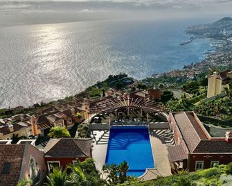 Sea And Sun 4 You - Pv - Funchal - Piscina