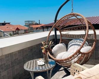 Monezza Hotel Maltepe - Istanbul - Balcó