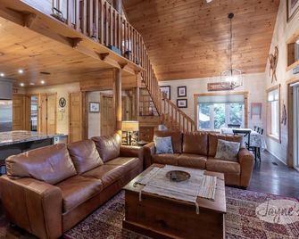 New Luxury! Family Perfect Getaway! Hot Tub! Sunset Views! - Algonquin Highlands - Salon
