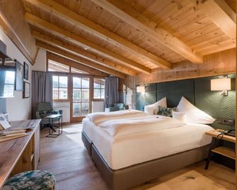 Hotel Sonne - Kirchberg in Tirol - Makuuhuone
