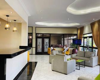 NIAGARA HOTEL - Acra - Lobby