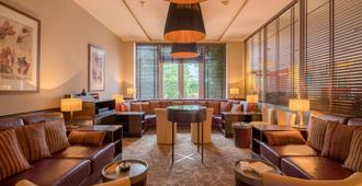 Best Western Premier Castanea Resort Hotel - Lüneburg - Lounge
