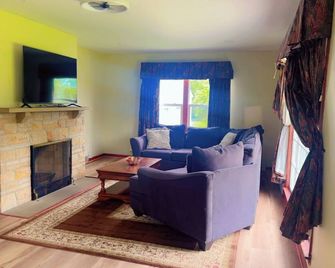 3-bedroom house Perfect for Families & Groups - Delaware - Huiskamer