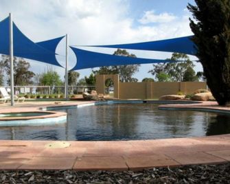 Horsham Holiday Park - Horsham - Pool