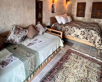 Urgup Konak Hotel - Ürgüp - Bedroom