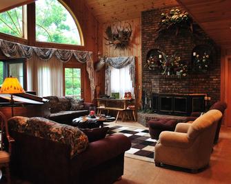 Horton Creek Inn B&B - Charlevoix - Lobby