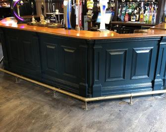 The Unicorn - Richmond - Bar