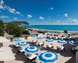 Hotel Numana Palace - Numana - Pool