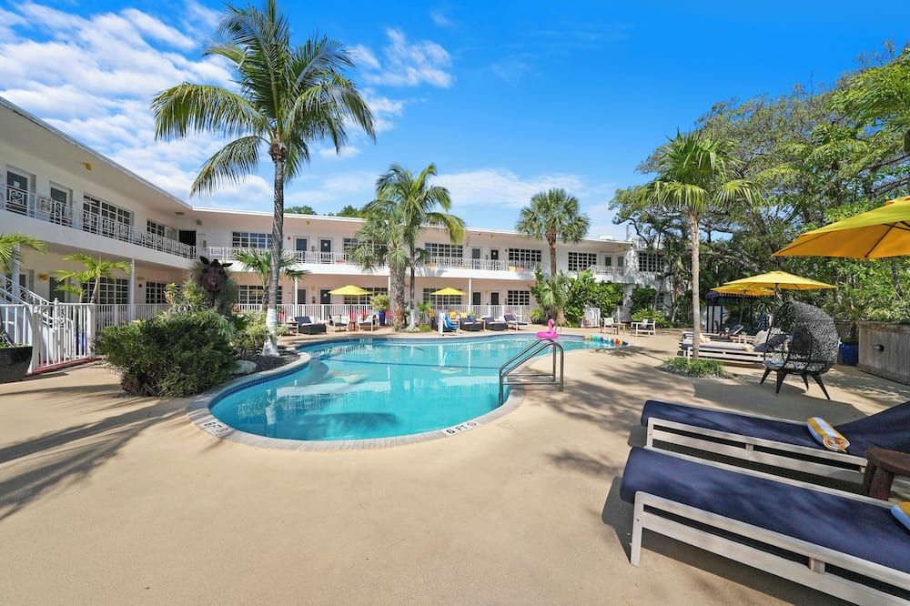 ترادويندز للشقق الفندقية ميامي بيتش