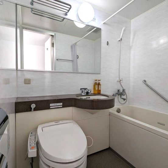Bathroom view of Hotel Alpha-One Yokohama Kannai
