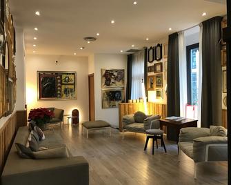 Hotel Bernina - Milan - Living room