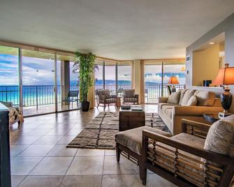 Royal Kahana Maui By Outrigger - Kahana - Living room