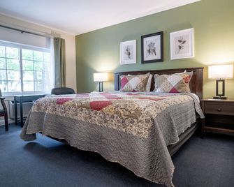 Acadia Pines Motel - Salsbury Cove - Bedroom