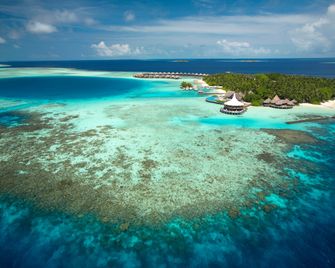 Baros Maldives - Baros - Edificio