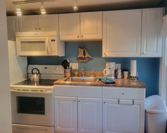 2 River Road Inn & Cottages - Cape Neddick - Cuisine