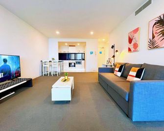 Circle On Cavill Surfers Paradise Apartments-Holiday Paradise - Surfers Paradise