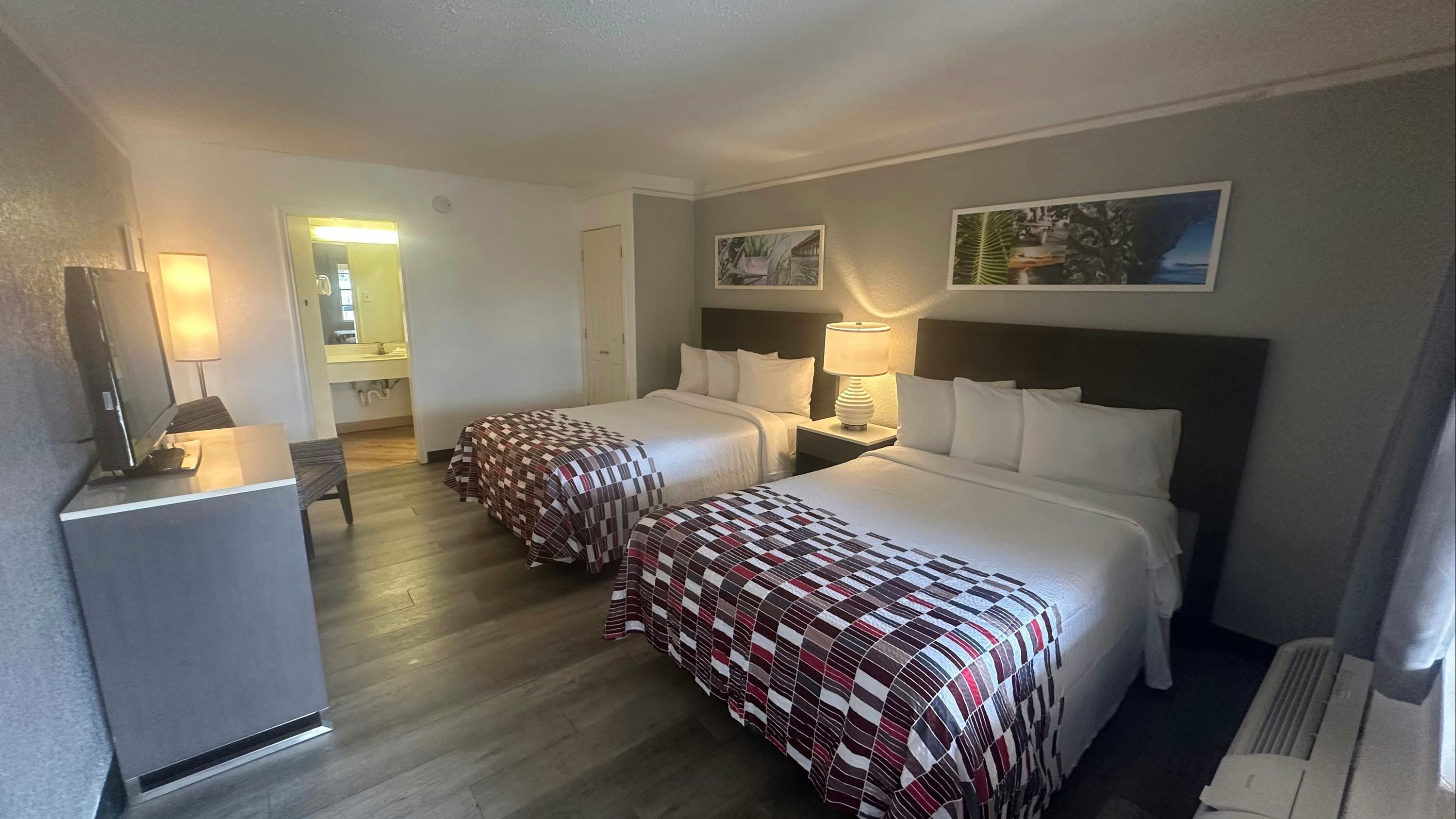 Red Roof Inn San Antonio - South Park - סן אנטוניו - חדר שינה