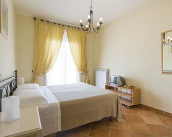 Residenza Principe di Piemonte - Ronciglione - Camera da letto