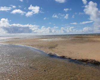 6 Person Holiday Home in Esbjerg V - Esbjerg - Beach