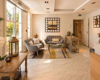 Hôtel Villa Flornoy Pornichet Baie de la Baule - Ла-Боль-Ескублак - Лоббі