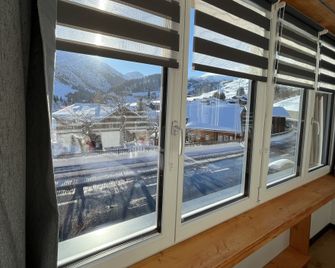 Mountain Lodge Sedrun - Tujetsch - Balcony