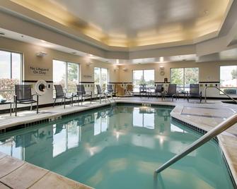 Fairfield Inn and Suites by Marriott Ottawa Starved Rock Area - Ottawa - Zwembad