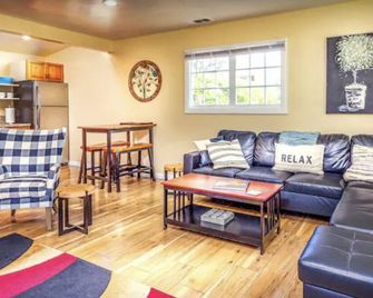 All New Remodeled Cottage - Three Rivers - Salon