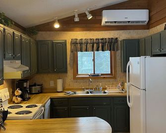 Powdery Peak Ski Chalet- Where Mountain Memories Begin - Bessemer - Cuisine