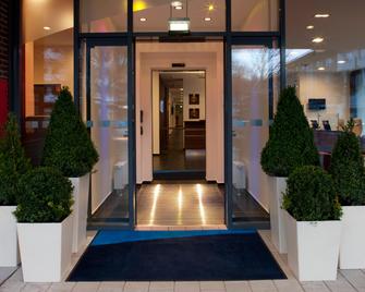 Holiday Inn Express Gütersloh - Gütersloh - Gebäude