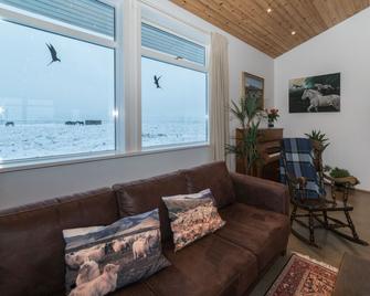 Álftröð Guesthouse - Laugarás - Huiskamer