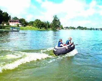 Lake Roy Beach Inn - Winter Haven - Winter Haven