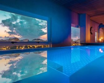 Sh Valencia Palace - Valencia - Piscina