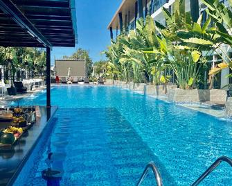 The Hotel Sophia - Cauayan - Pool