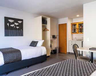 Asure Highpark Motor Inn - Greymouth - Bedroom
