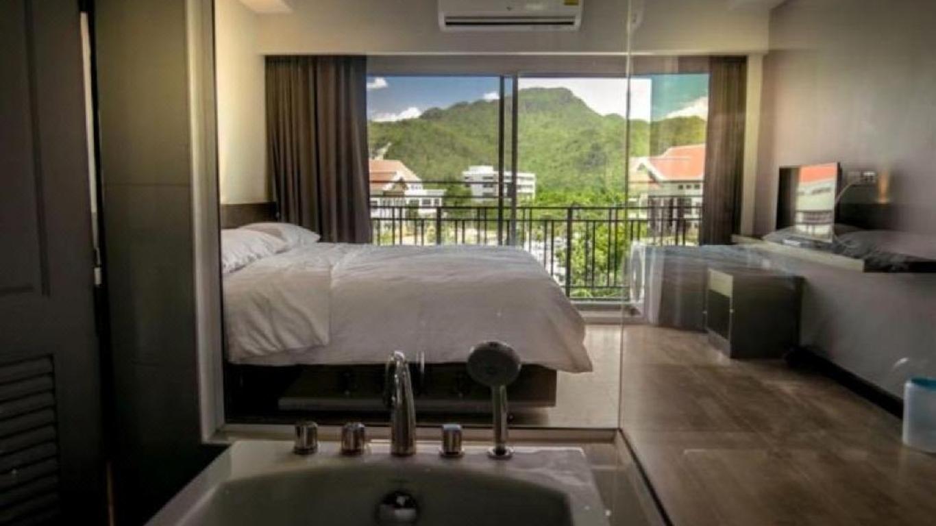 ยูโรเทล โฮเทล กาญจนบุรี