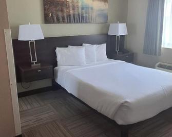 Island Suites - Lake Havasu City - Bedroom