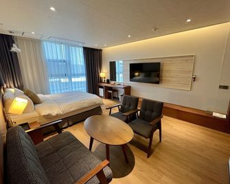 New Grand Hotel - Jinju - Habitación