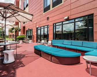 SpringHill Suites by Marriott San Antonio Airport - San Antonio - Patio