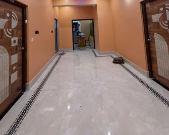 Hotel Santilata Restaurant & Lodge - Bhadrak - Hallway