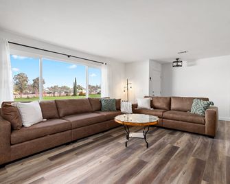 Rancho Vino- two master bedrooms - Paso Robles - Oturma odası