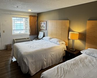 General Bragg Inn & Suites Chickamauga - Chickamauga - Habitación