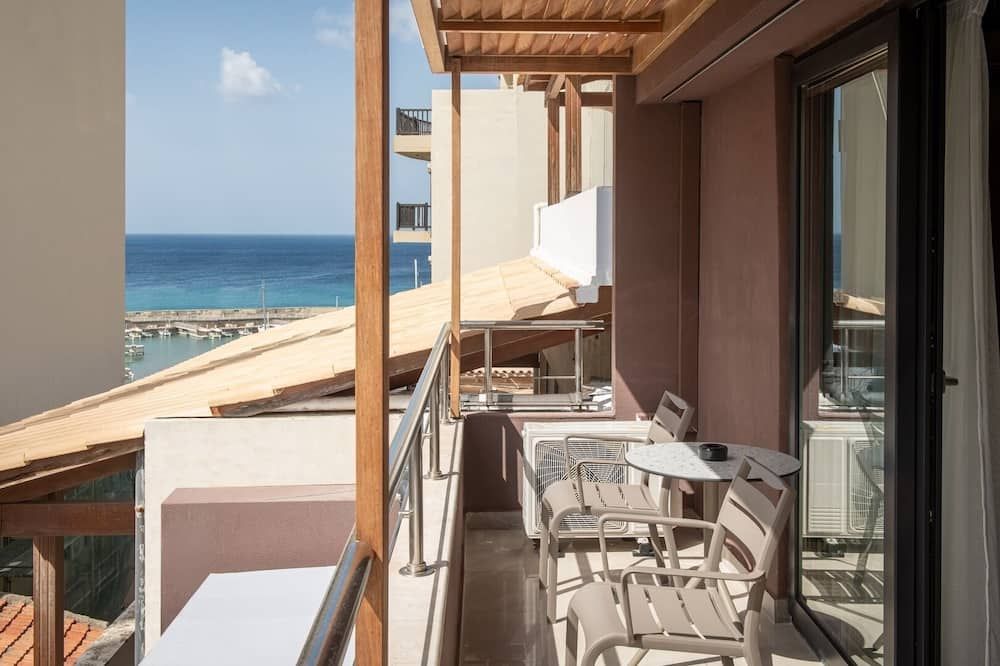 Infinity City Boutique Hotel - הרקליון - מרפסת