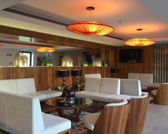 Hotel Rural Quinta Das Quintães - Penafiel - Lounge