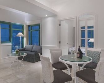 Vivere Hotel - Muntinlupa - Dining room